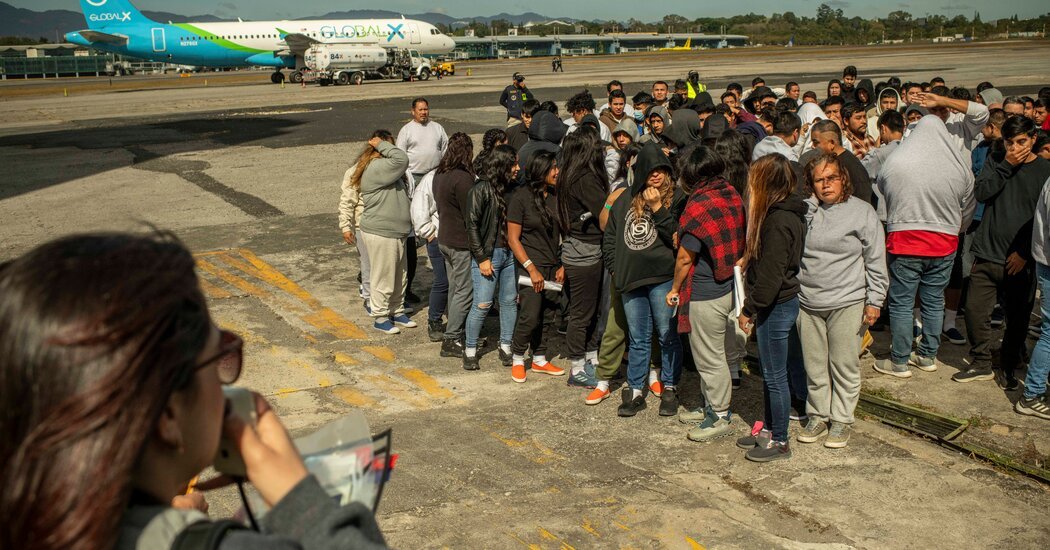 How Guatemala Plans to Resettle Planeloads of Deportees from U.S.