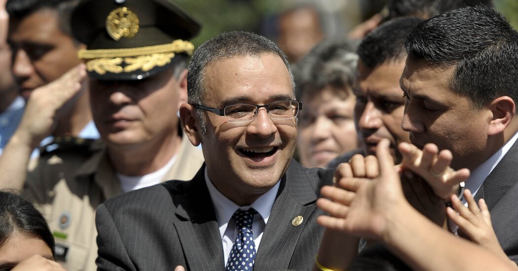 Mauricio Funes, Salvadoran President Who Fled to Nicaragua, Dies at 65