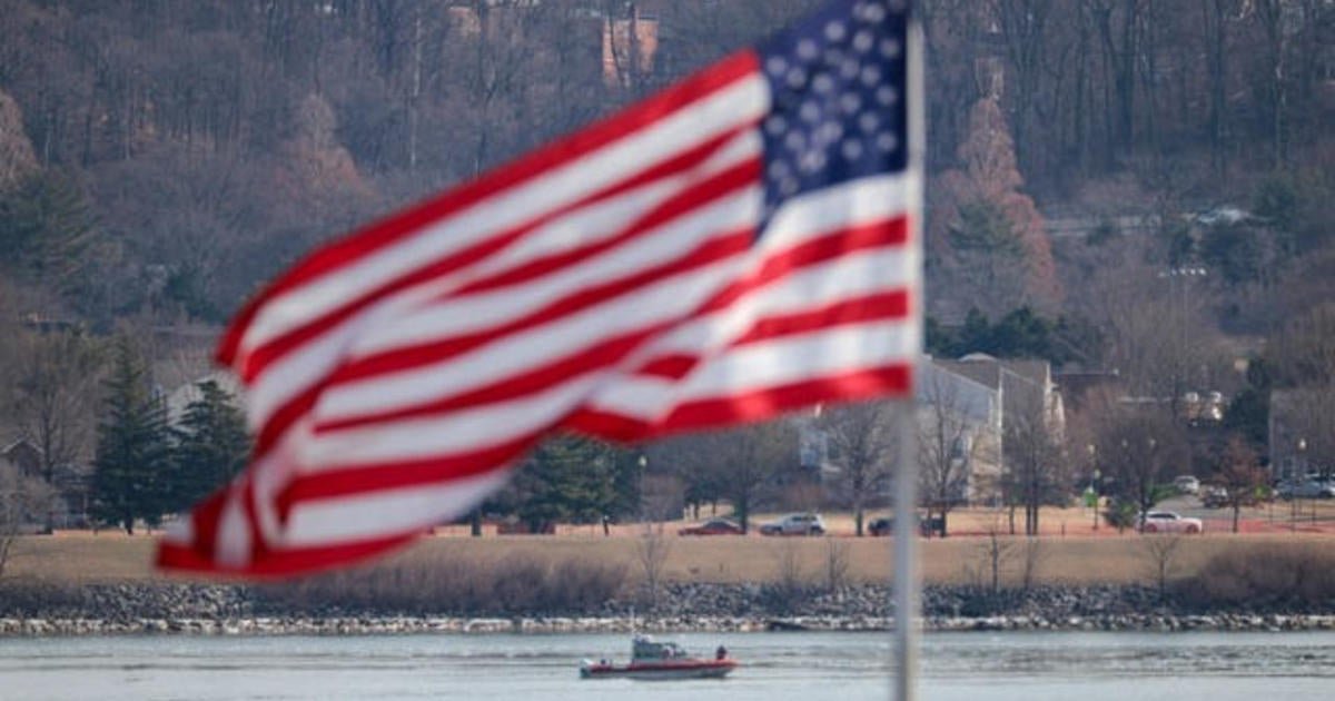 What we know about the D.C. plane crash as NTSB investigation begins