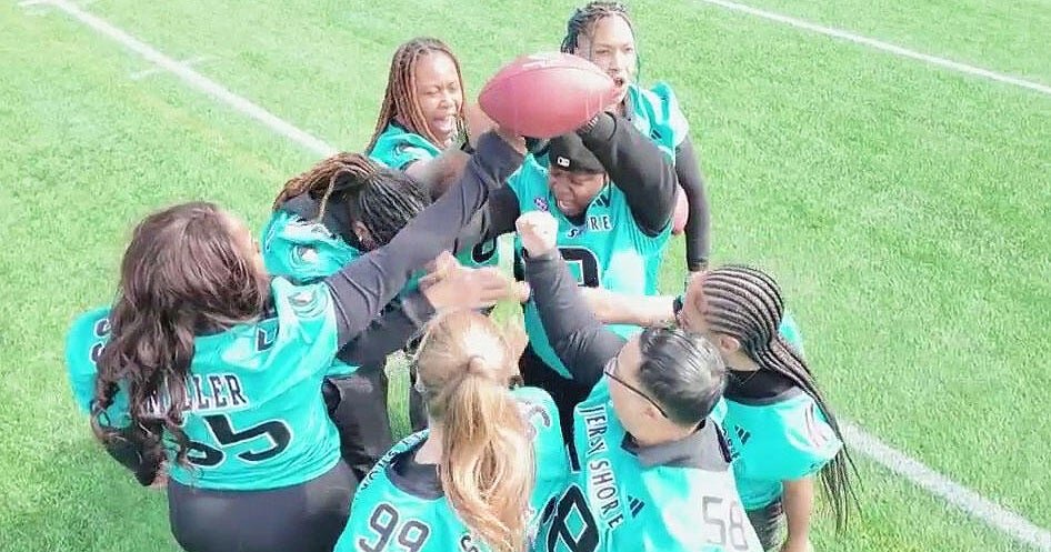 Jersey Shore Wave football team set to kick off inaugural season: "Like watching female Avengers"