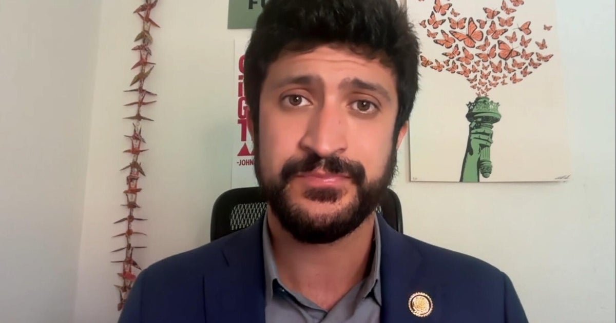 Rep. Greg Casar says U.S. "entering a scary time" amid lawmaker arrests