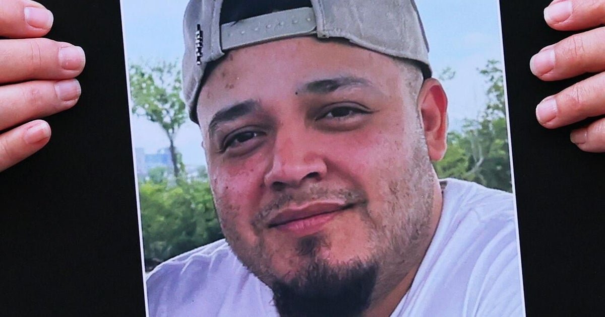 Kilmar Abrego Garcia asks to remain in federal custody, and Justice Department agrees
