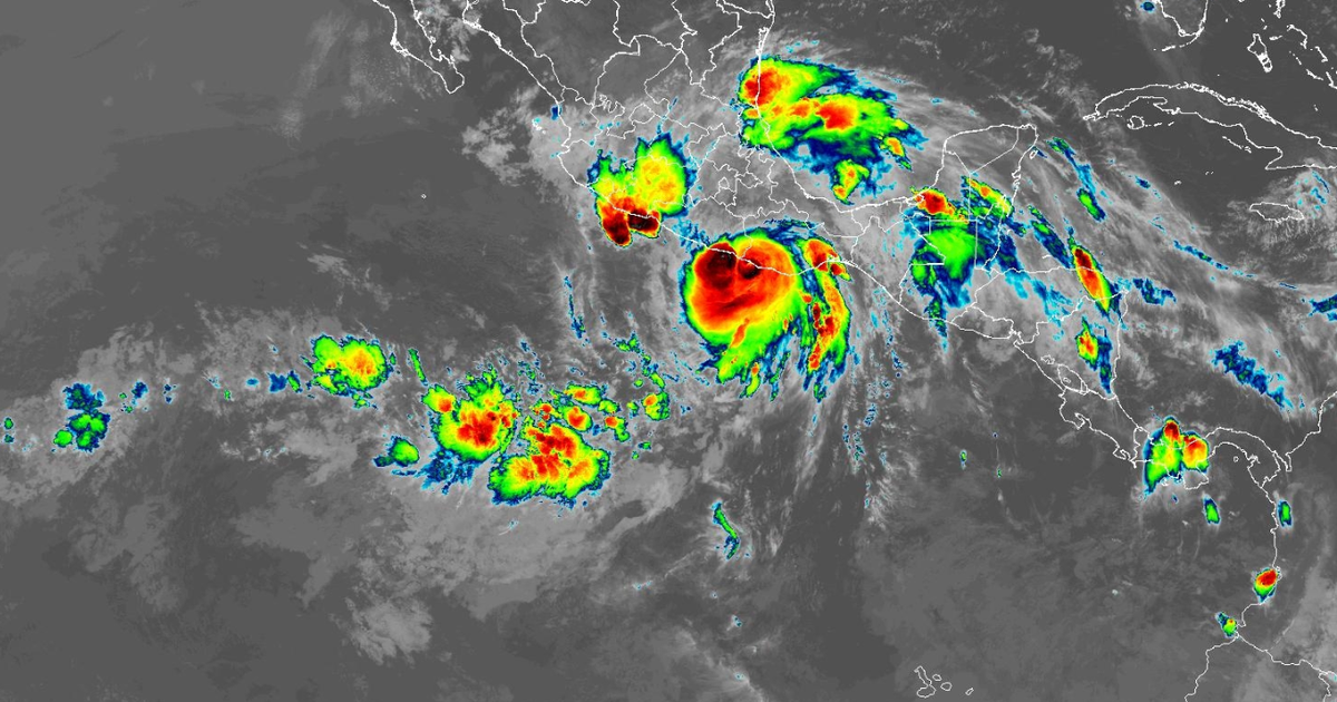 Maps show Hurricane Erick's latest forecast as it nears Mexico's coast as "extremely dangerous" Category 4