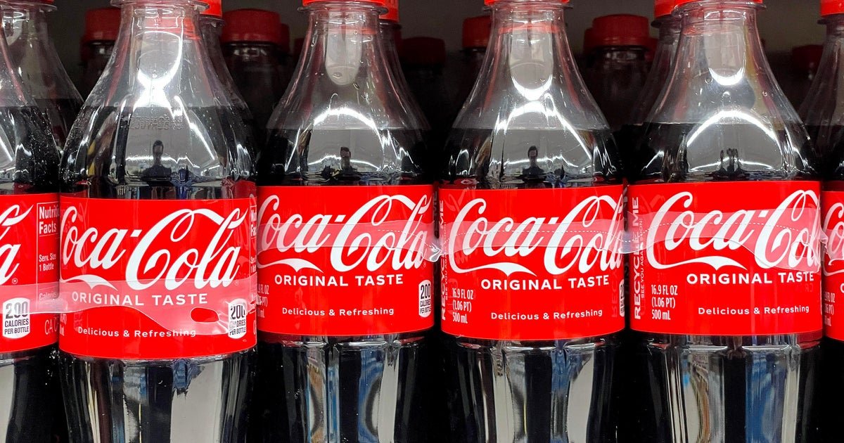 Trump says he's convinced Coca-Cola to use can sugar in its U.S. cola