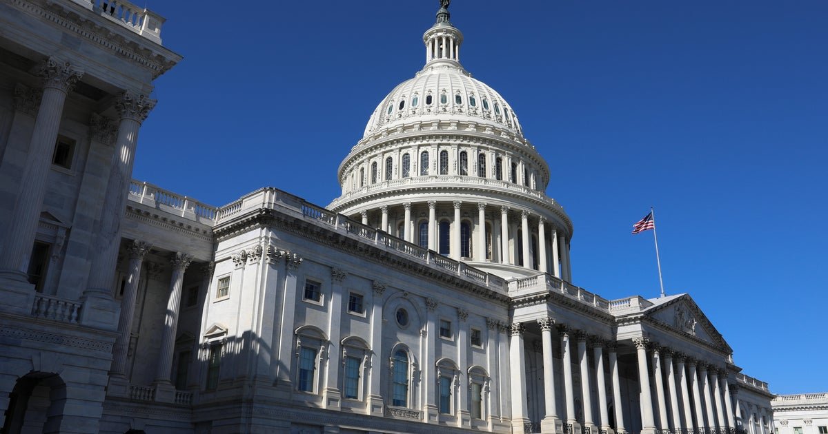 What happens if there's a tie vote in the House?